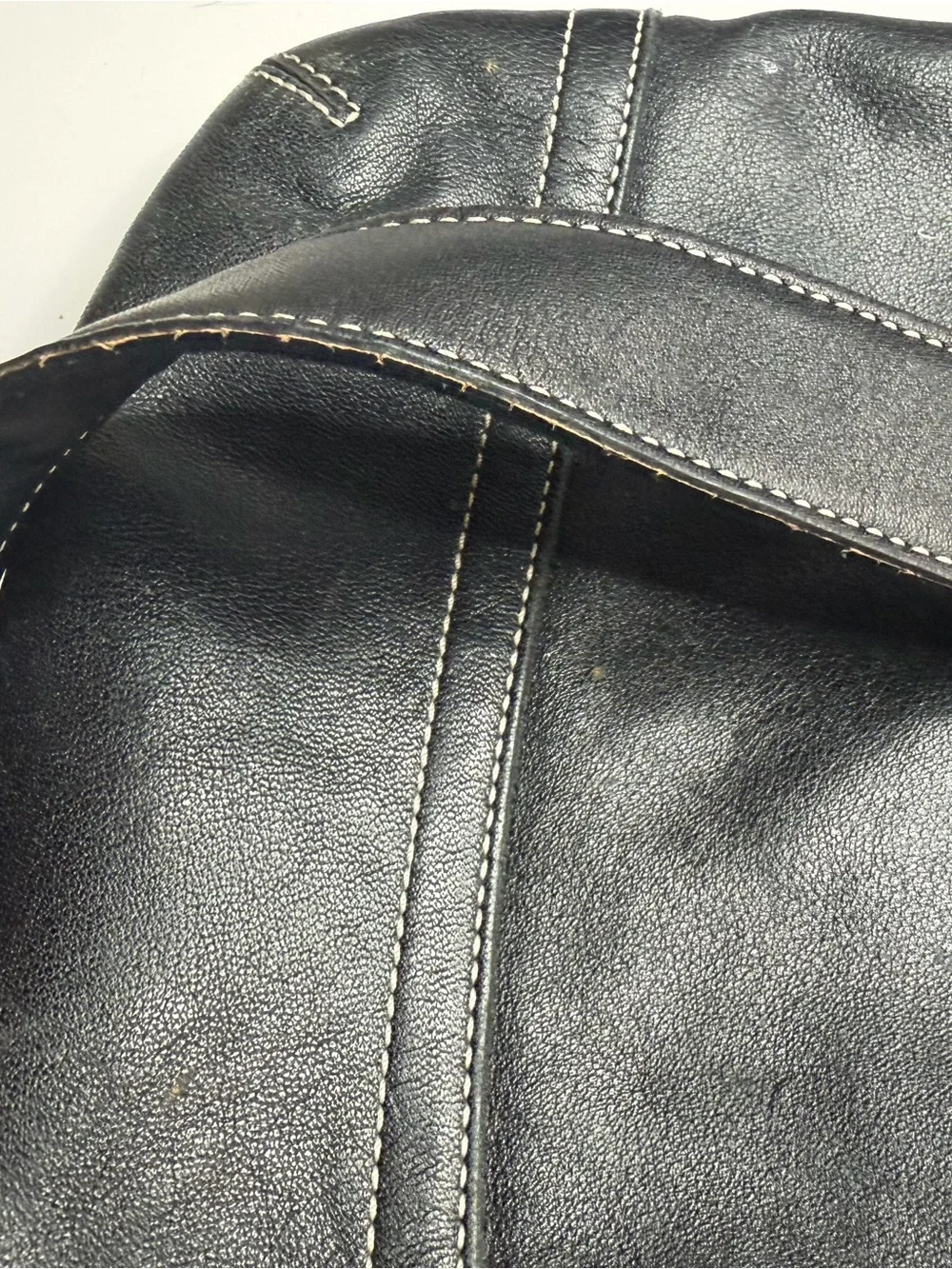 Coach vintage Soho Slim Black Leather Shoulder Bag with Tassel